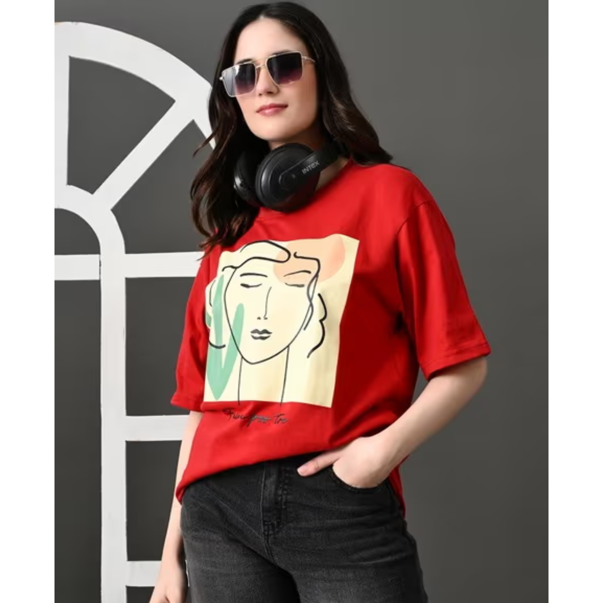 OYEEBRO Women Graphic Print Regular Fit Round-Neck...